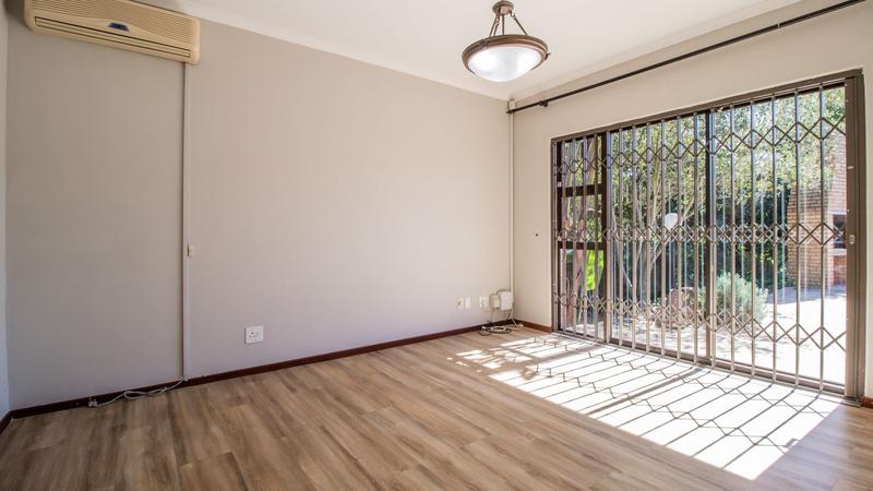4 Bedroom Property for Sale in Kenridge Western Cape